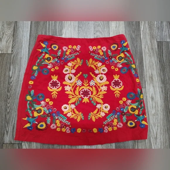 Umgee Skirt Womens S Red Embroidered Mini Skirt Linen Blend Floral Boho - Picture 1 of 3